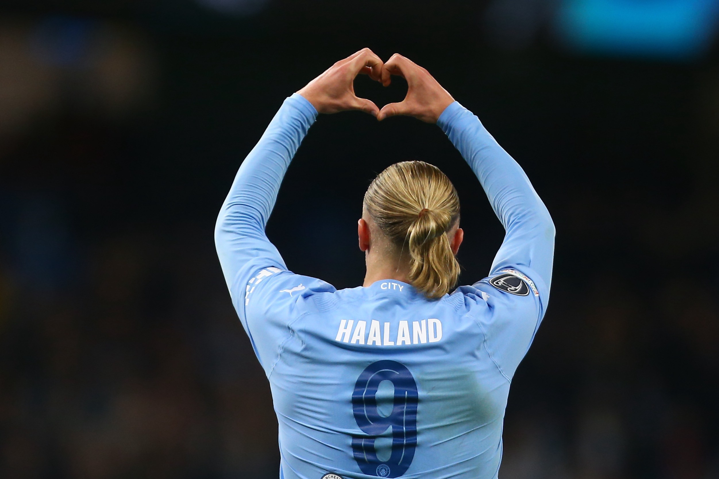 哈兰德新星惊险取胜表现惊艳，法国队未来可期！的简单介绍